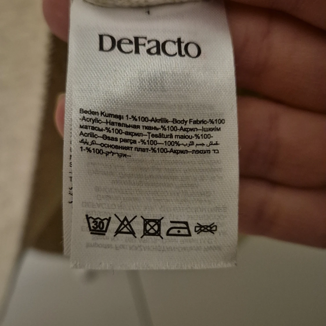 Beige polotröja från DeFacto M - 3