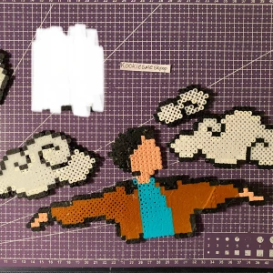 Pärlplattor  - Jk är lite böjd och dem andra inte! Egen gjord. Om det är för dyrt så kan du alltid höra av dig till mig privt! 