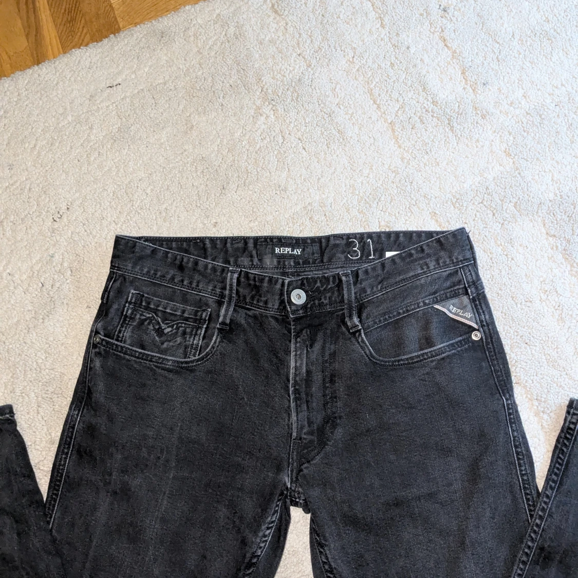Svarta Replay jeans, storlek 31 - 2