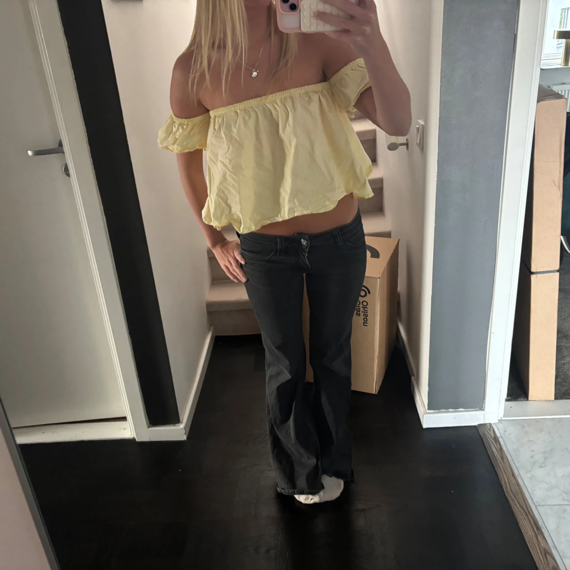 Gul offshoulder bolerotopp