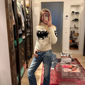 Ralph Lauren tröja  - Säljer denna Ralph Lauren tröja då den inte kommer till användning, pris kan diskuteras vid snabb affär!💗💗