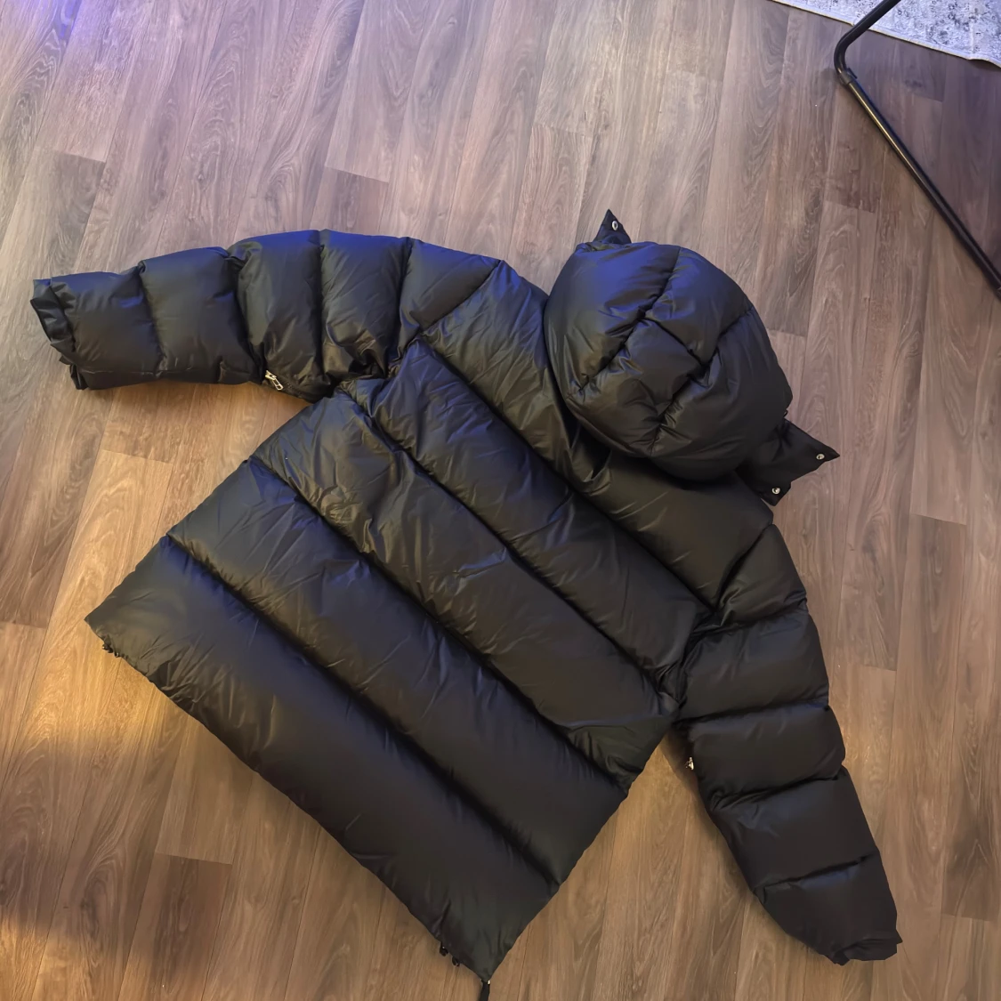 Svart pufferjacka från Axel Arigato - 3