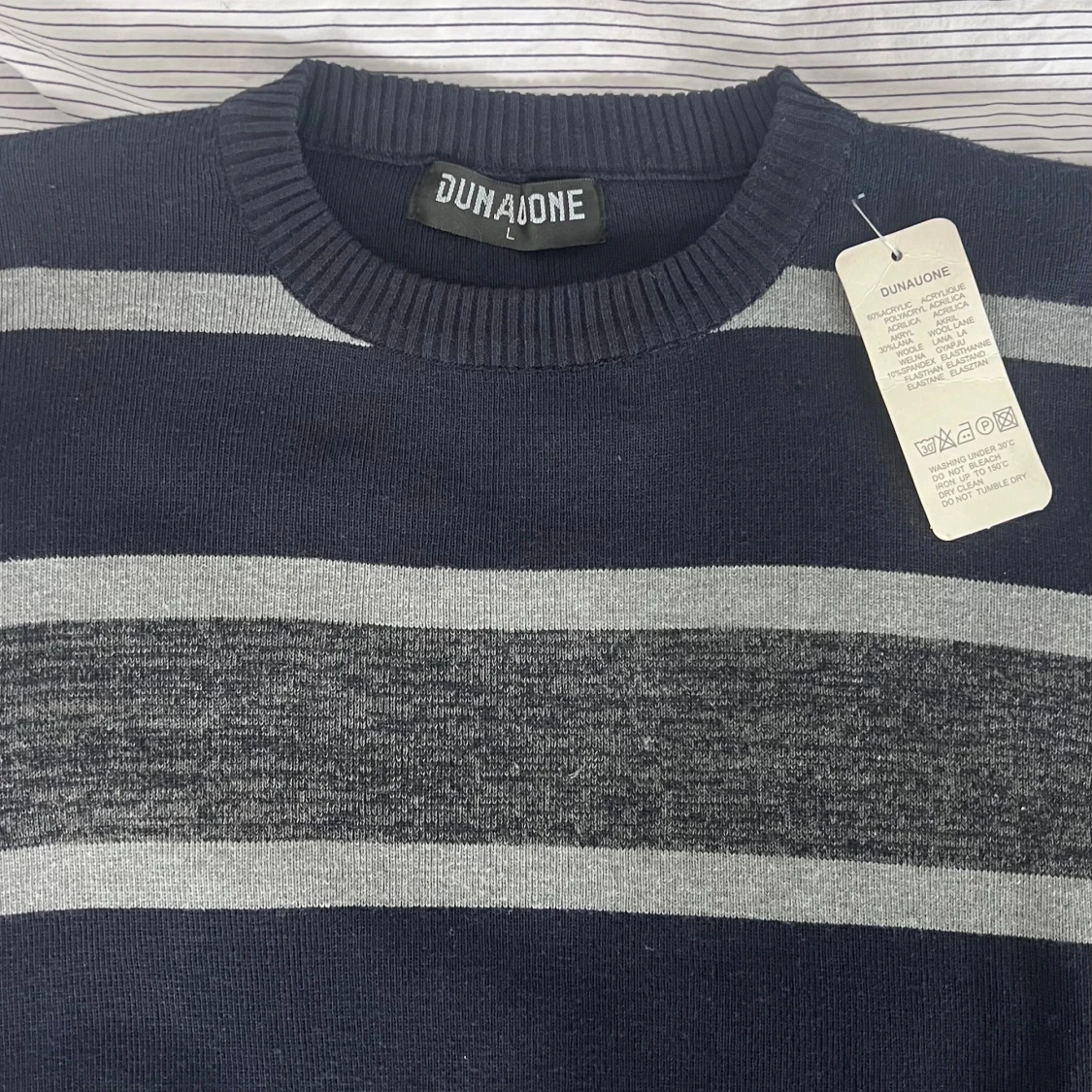 Randig tröja från Dunaone - 1