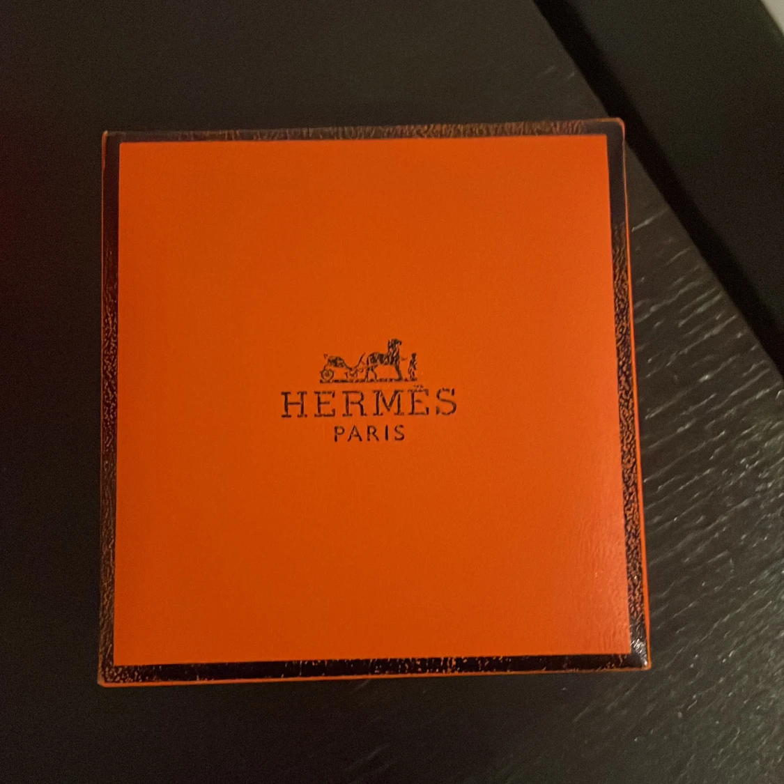 guldarmband med H-detalj  - 2