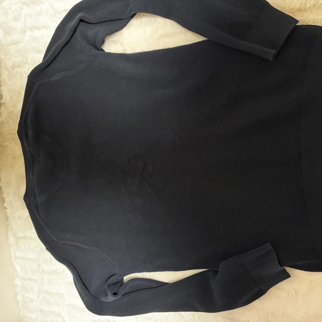 Mörkblå stickad tröja från GANT - 1