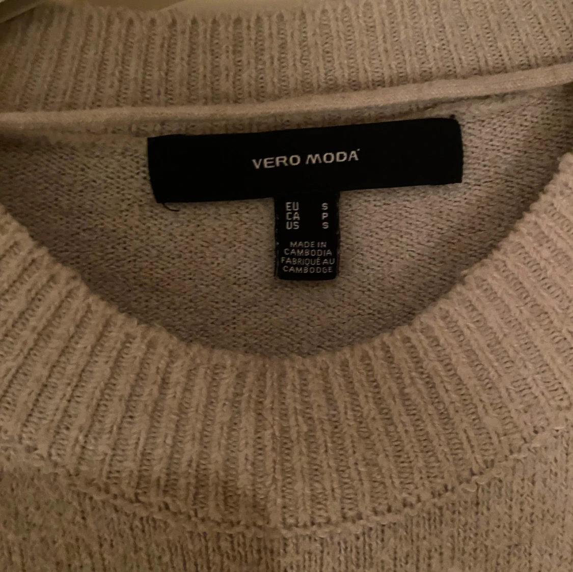 Beige stickad tröja från Vero Moda - 1