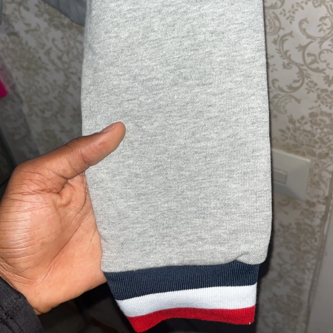 Grå Moncler hoodie med huva - 2