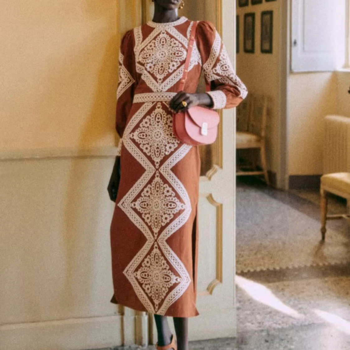 Embroidered dress från Sezane  - 2