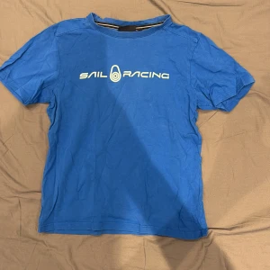 Sail racing T-shirt - Perfekt till ditt barn🙌