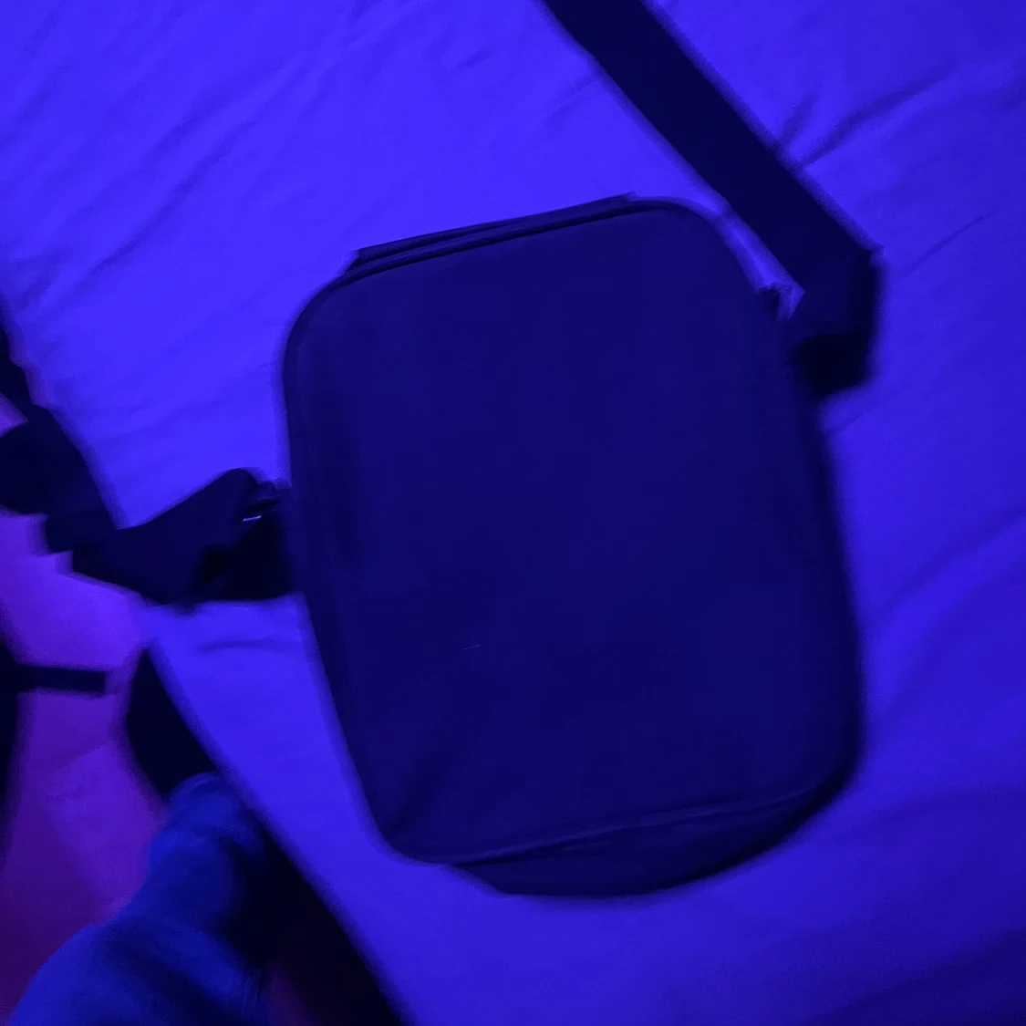 Hugo Boss väska - 2