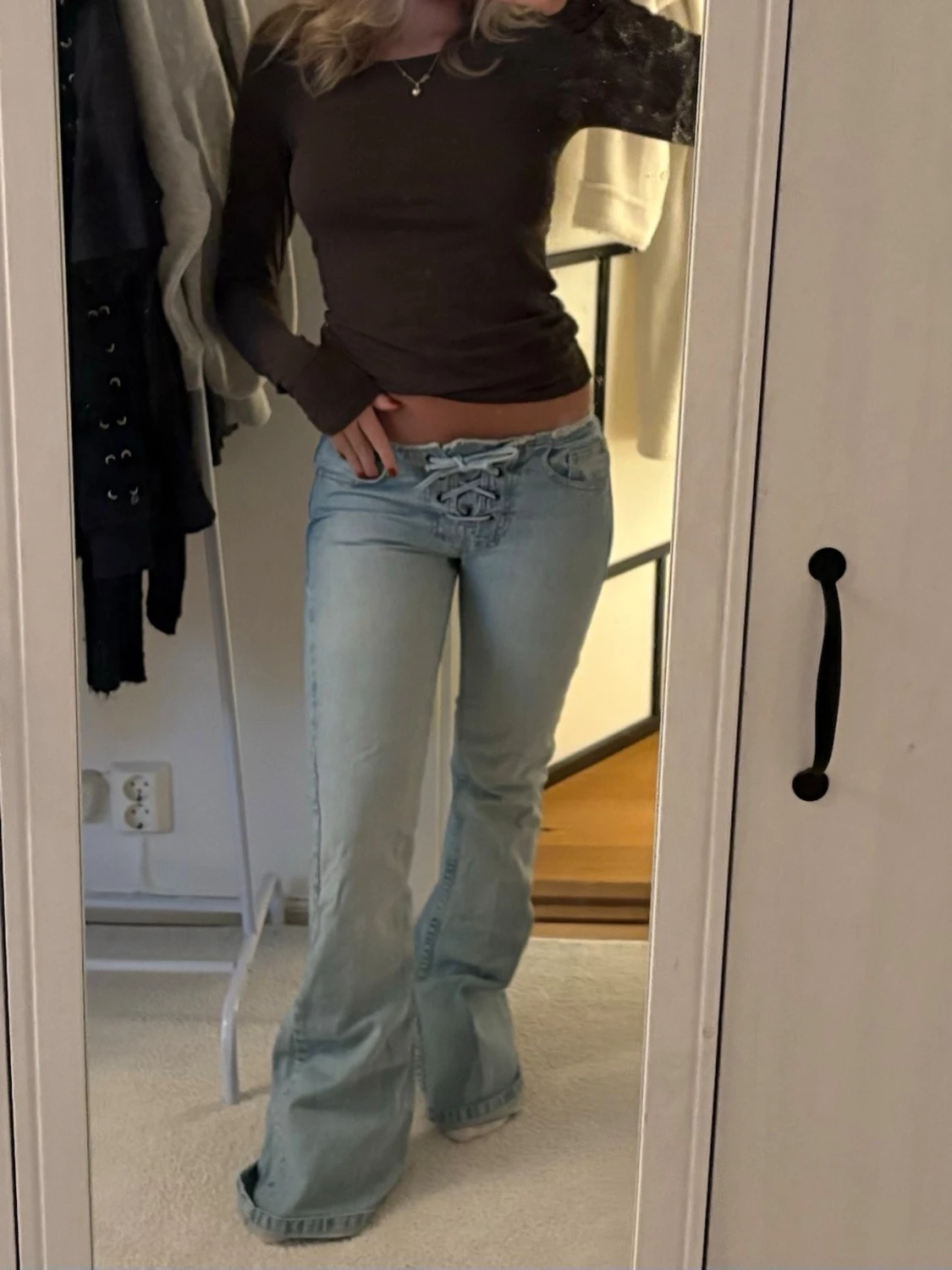 Jeans med snörning  - 2