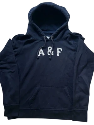 Abercrombie & fitch - Säljer en Abercrombie & fitchi storlek L, passar M