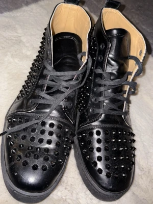 Stövlar  - Endast en gång använda. 