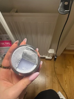 Miss Fancy Builder Gel Milky 30g - Säljer en burk Miss Fancy Professional Builder Gel i färgen Milky. Förpackningen innehåller 30g EJ ANVÄND ENDAST ÖPPNAD