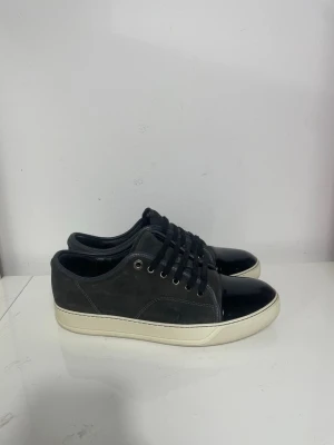 Lanvin cap toe  - Säljer nu dessa Lanvin Cap toe i brunaktig färg och uk 7 som passar 41-42, skriv för fler bilder/frågor🙌🏼