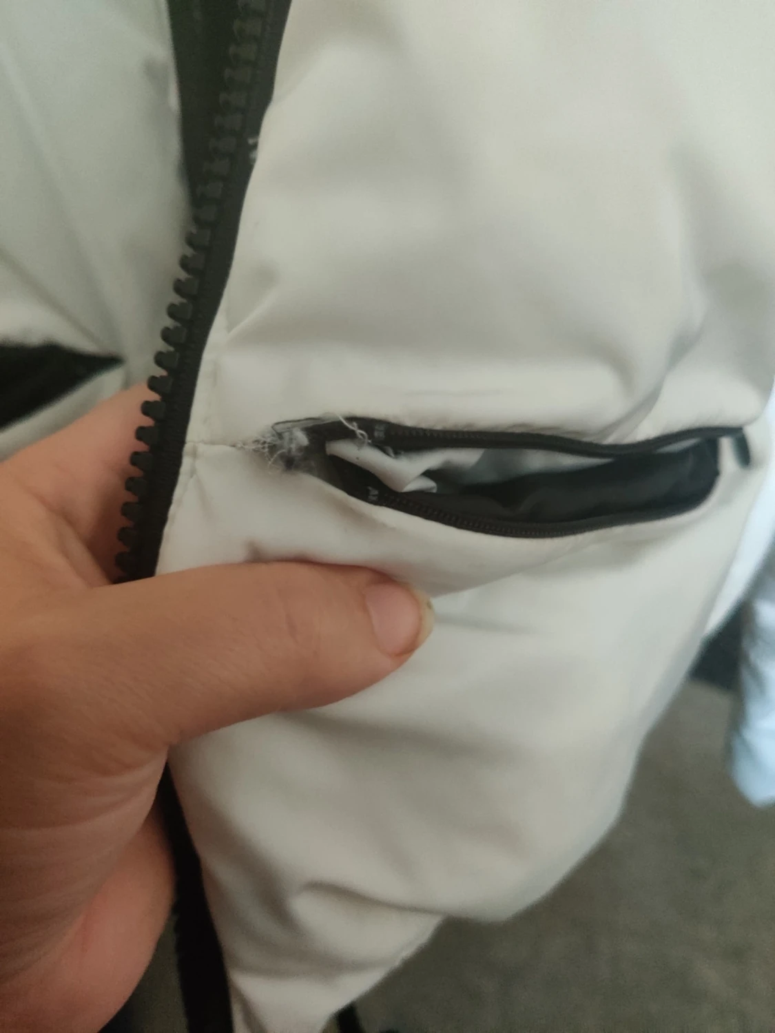 Vit pufferjacka från H&M Divided XS - 2