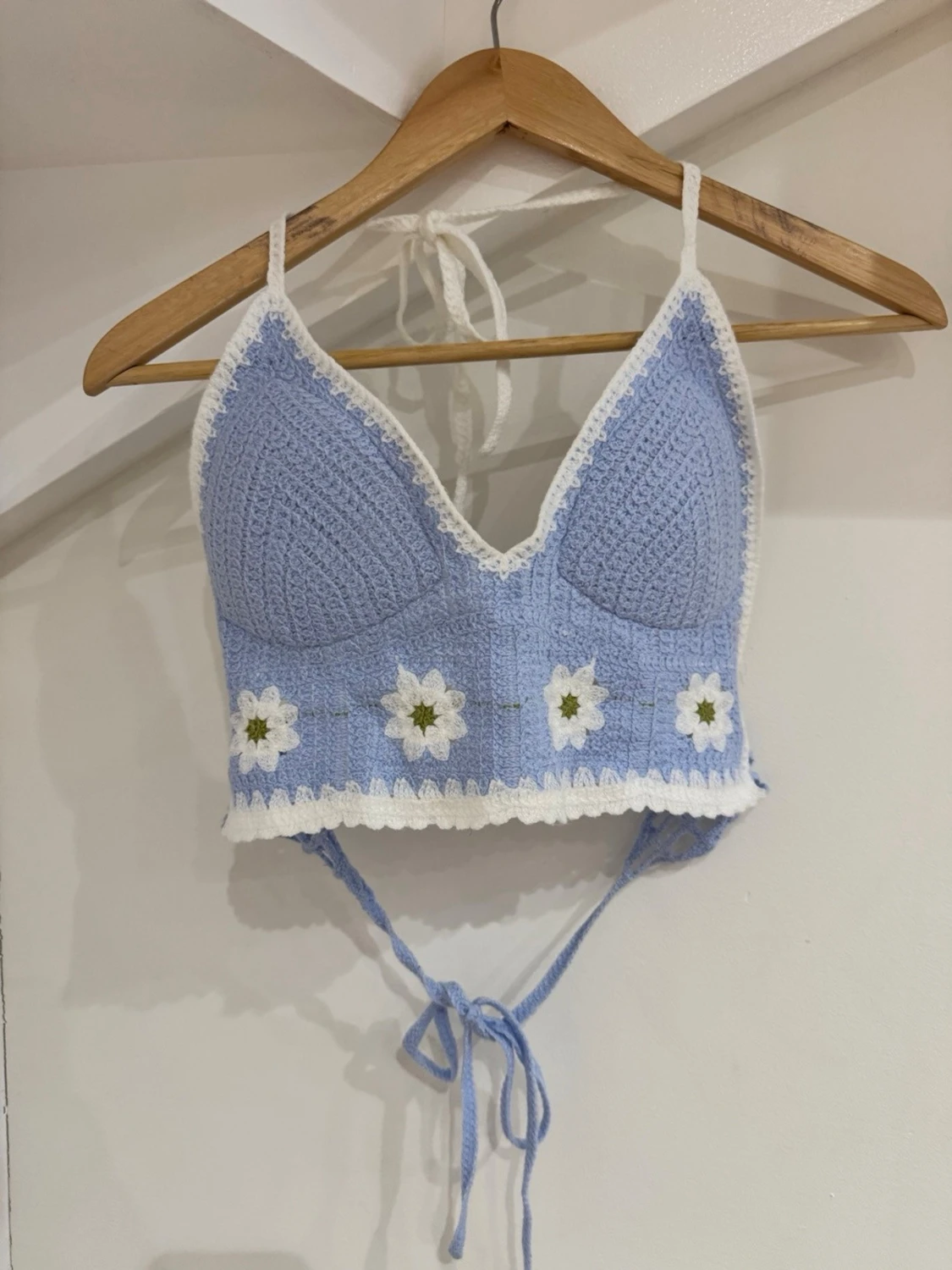 Blå virkad blommig linnetopp