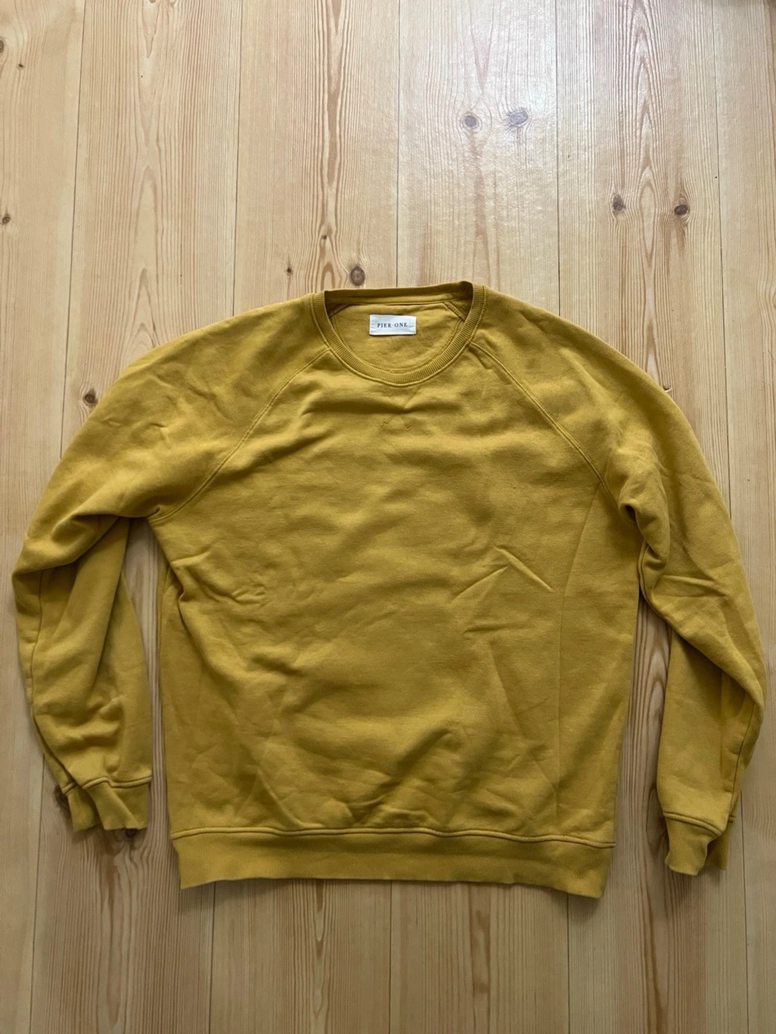 Gul sweatshirt från Pier One