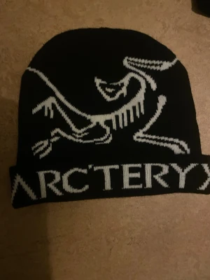 Arc’teryx mössa  - Oanvänd pris 129kr