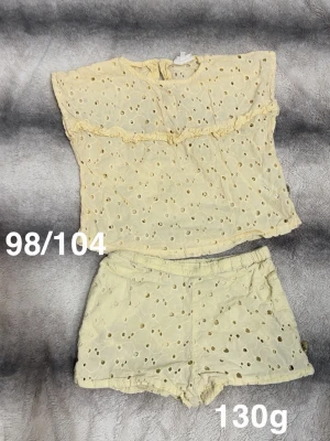 Pompdelux set - Fint använt skick. Storlek 98/104