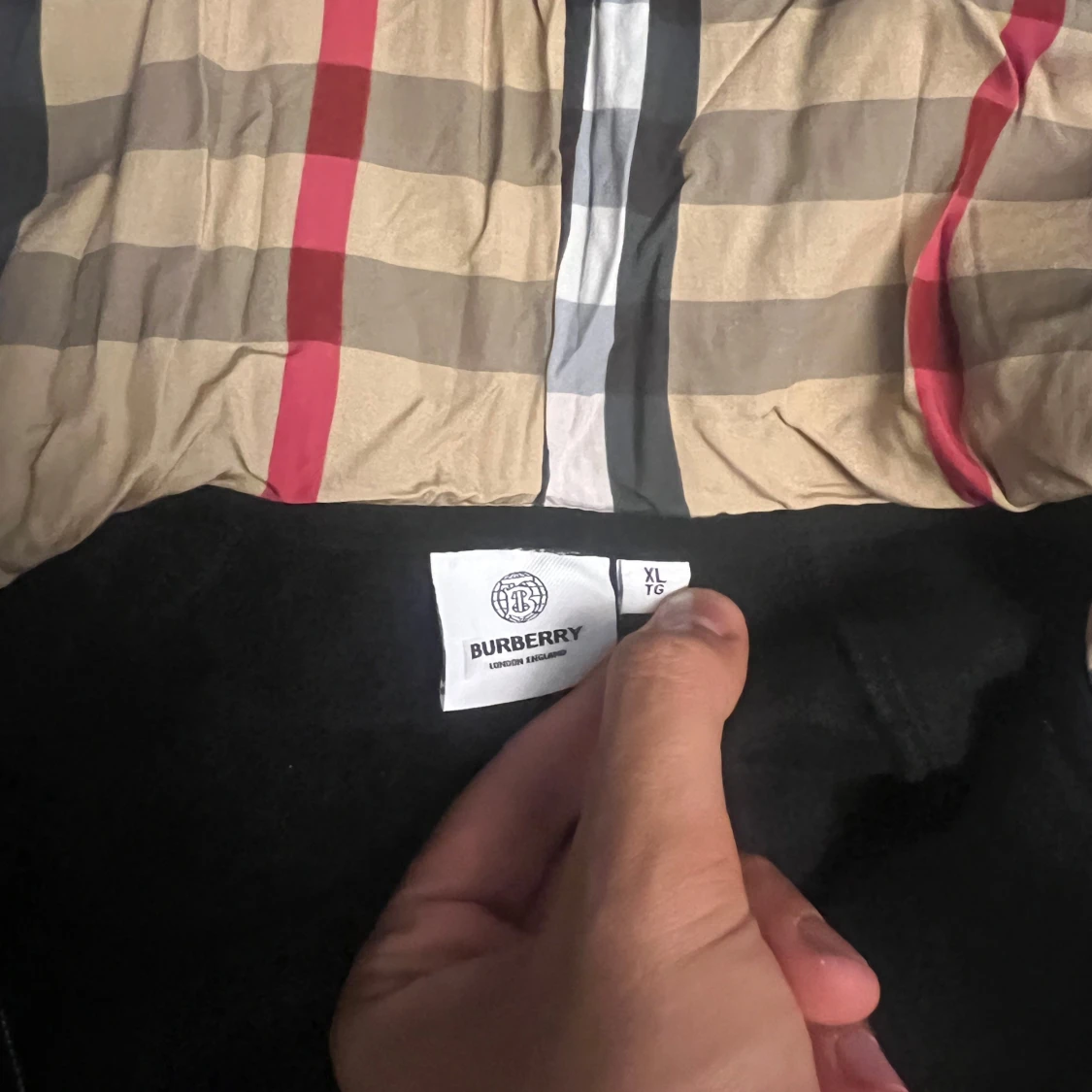 Svart Burberry hoodie med dragkedja XL - 1