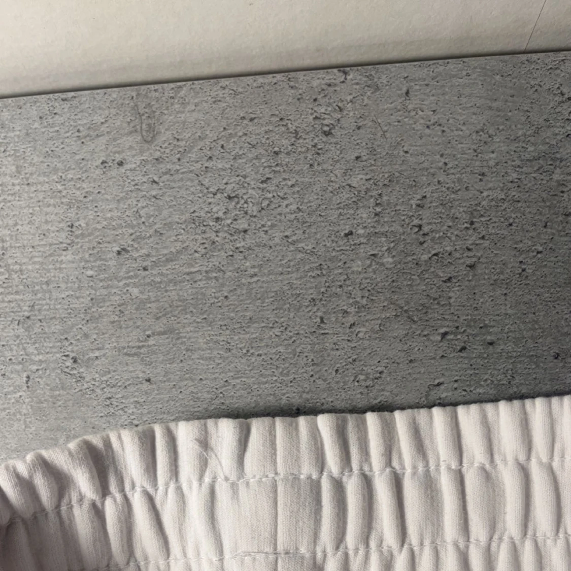 Vita mjukisbyxor med resårmidja - 1