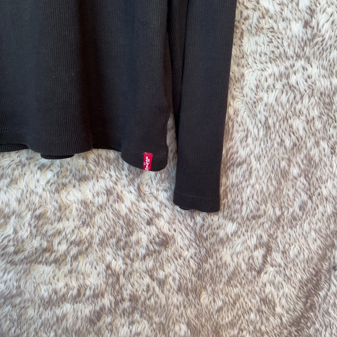 Svart långärmad tröja från Levi's - 3