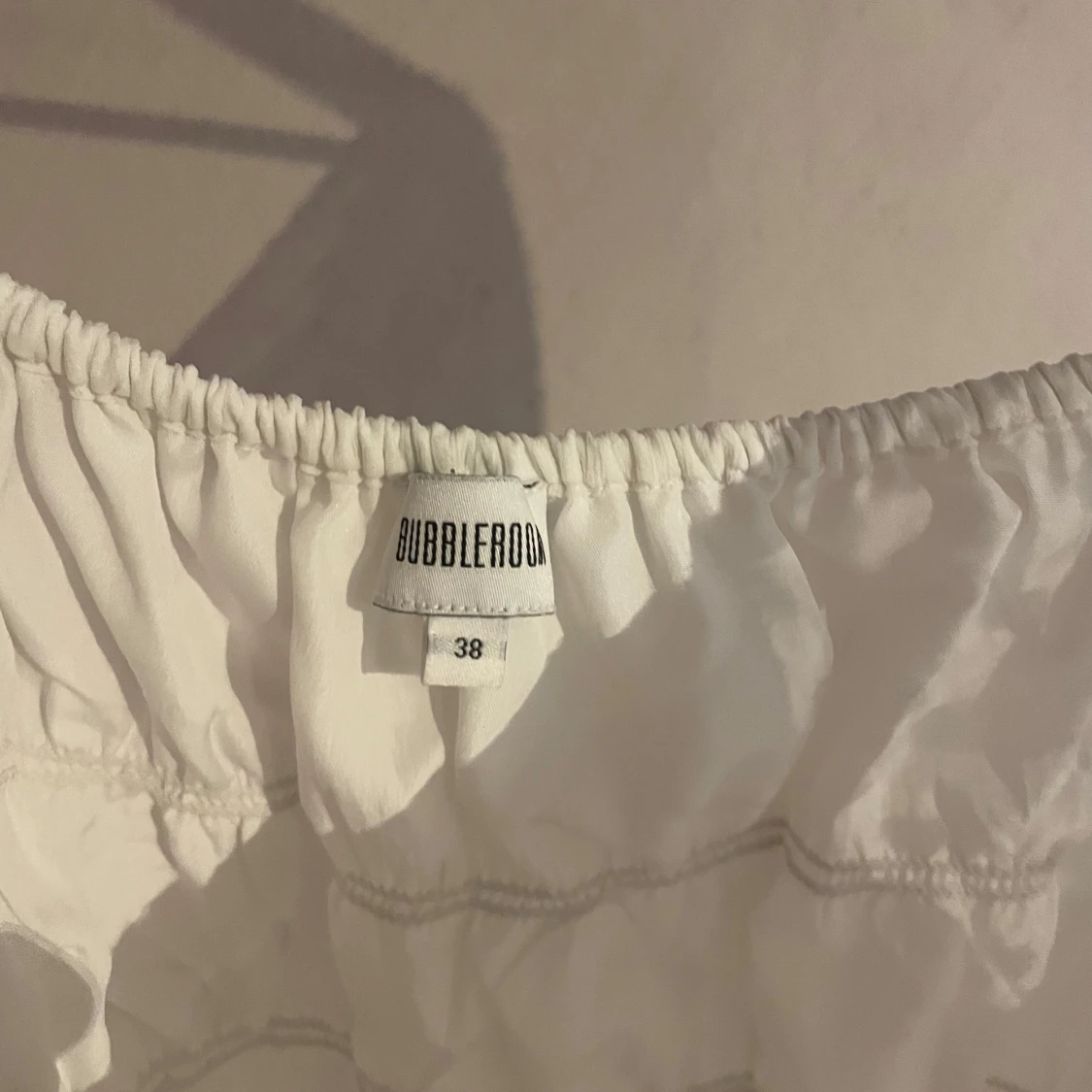 Vit blus med prickiga ärmar Bubbleroom - 3