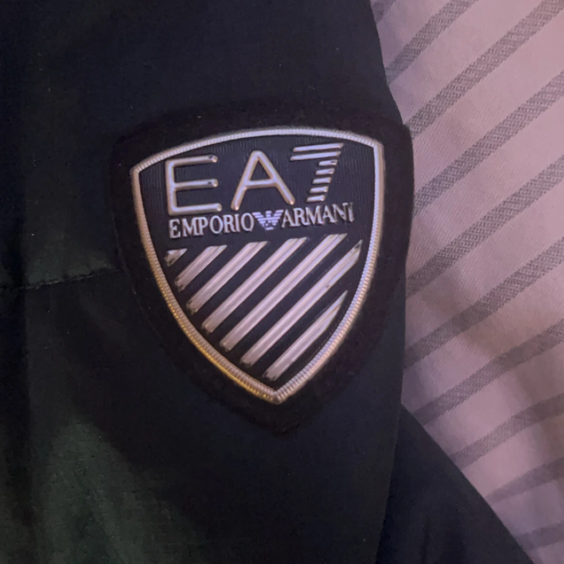 Mörkblå pufferjacka från EA7 Armani - 2