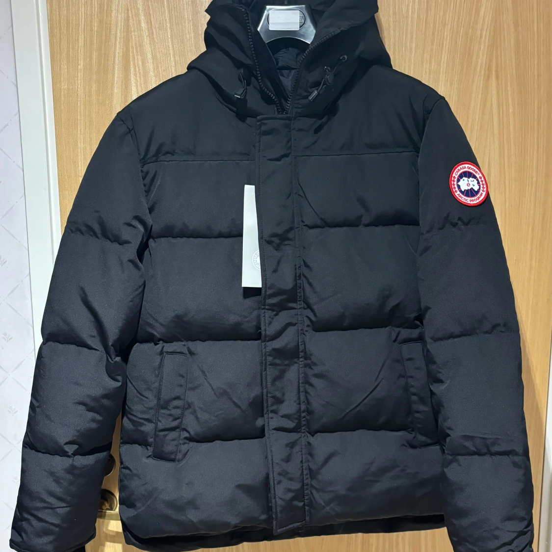 Svart dunjacka Canada Goose - MacMillan 