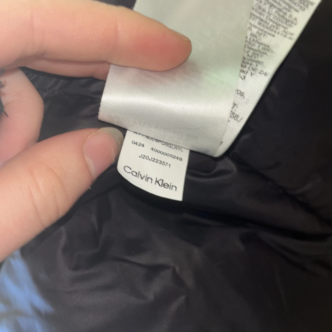 Svart dunjacka från Calvin Klein - 4