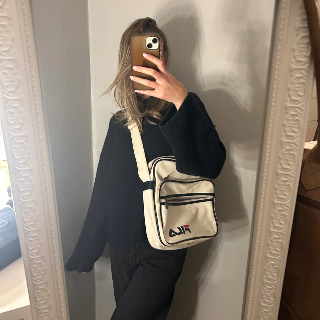 Vit axelväska från FILA - 1