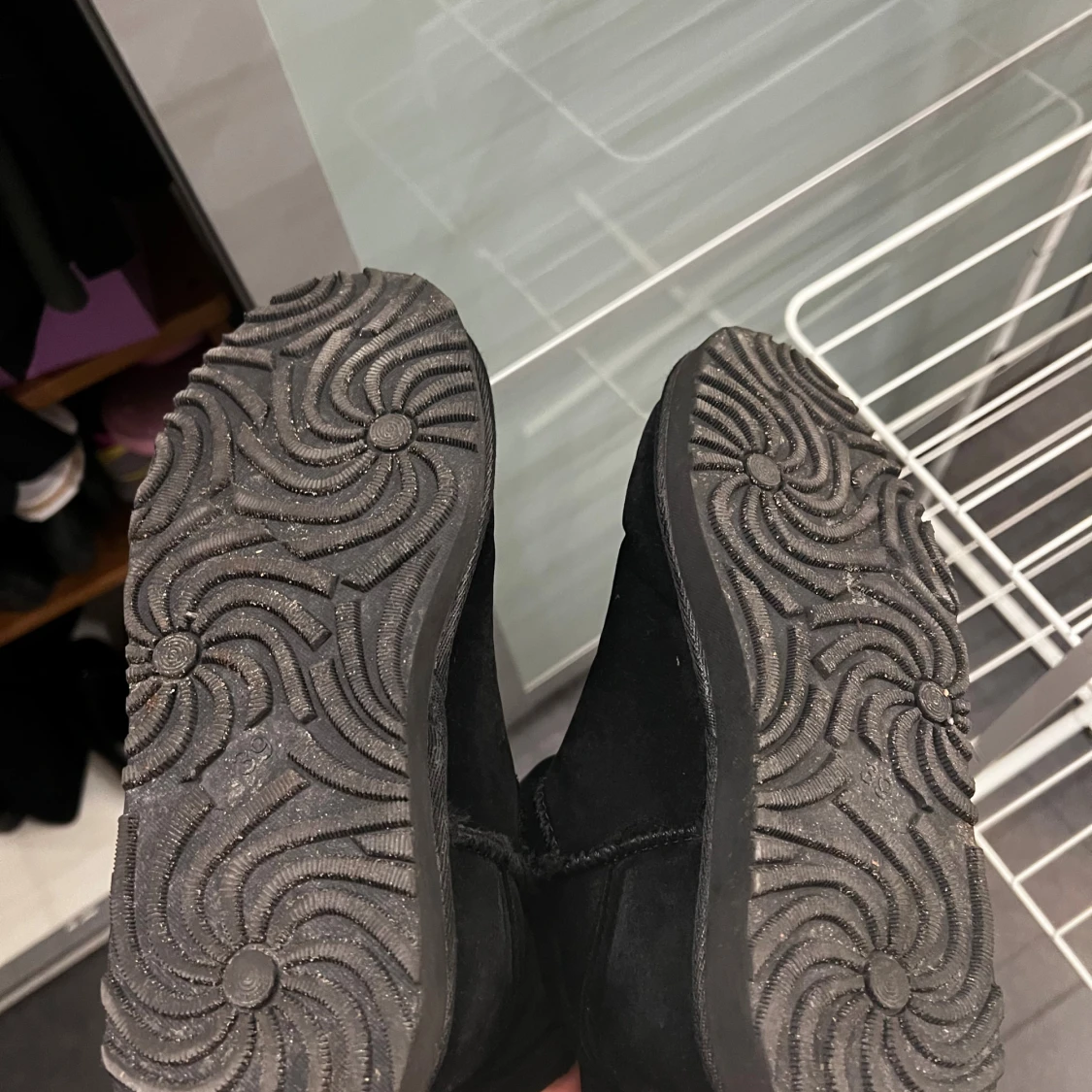 Svarta Uggs fån Nelly  - 2