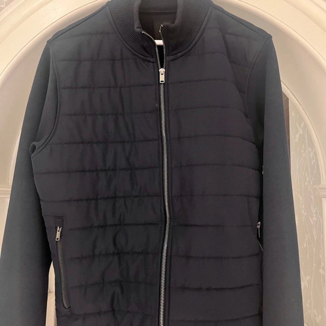 Svart quiltad pufferjacka från Next