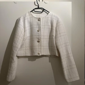 Kavaj - Knappt använd. Passar S/M