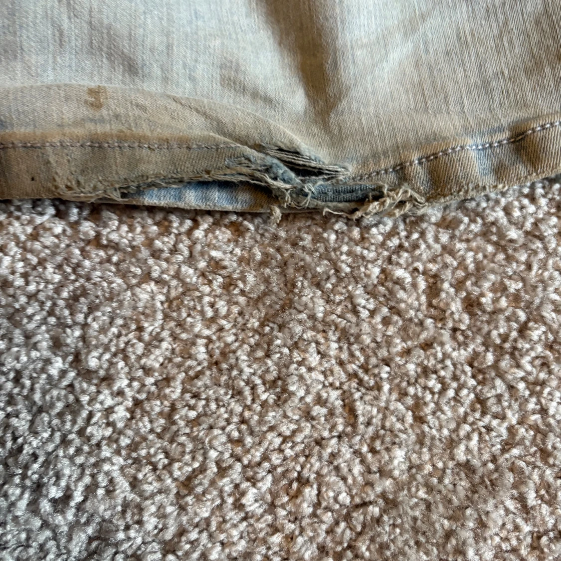 Bootcut jeans med slitningar - 3