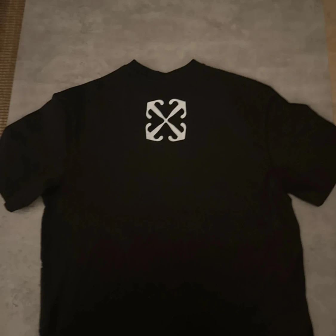 Svart Off-White t-shirt med print - 2