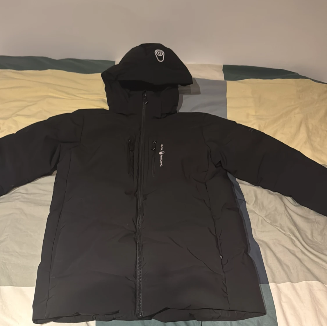 Svart dunjacka Sail Racing