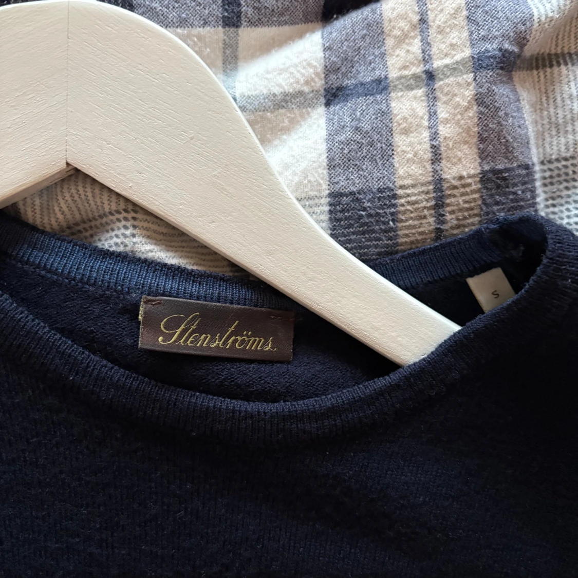 Mörkblå stickad tröja Stenströms S - 1