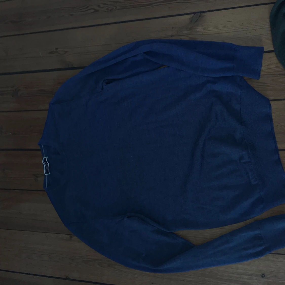 Blå stickad tröja Charles Tyrwhitt