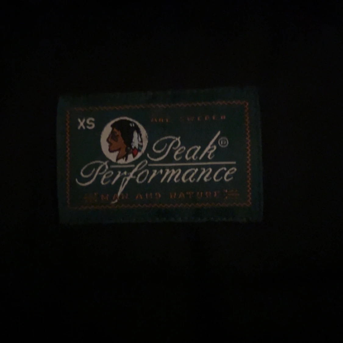 Svart parkas Peak Performance XS - 2