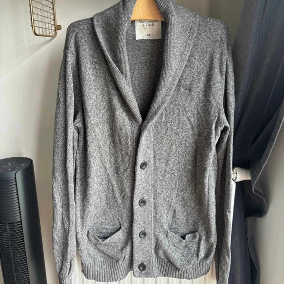 Grå kofta från Abercrombie & Fitch