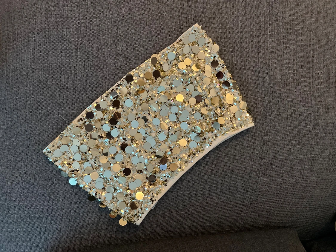 Glittrig kjol med paljetter - 2