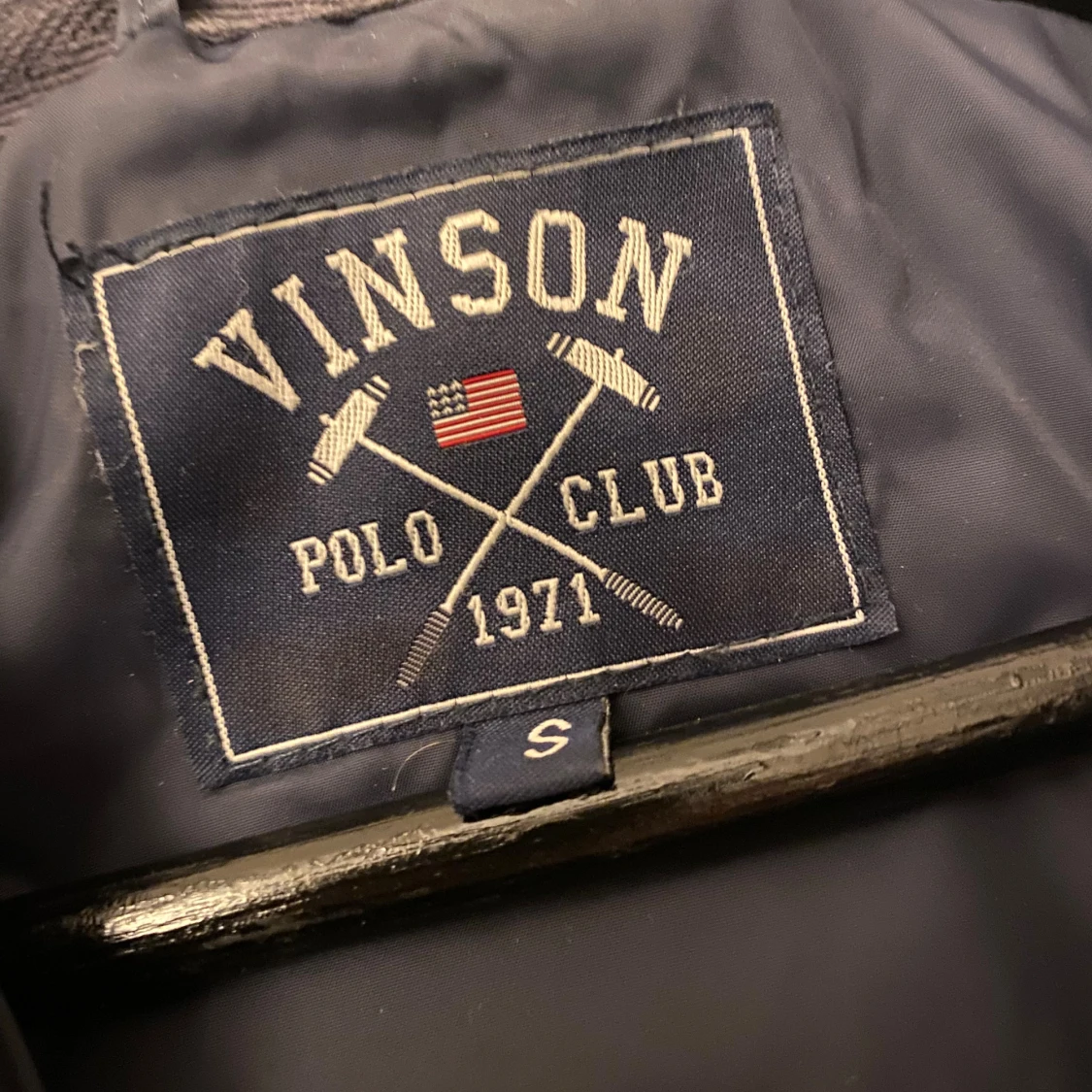 Mörkblå pufferjacka från Vinson Polo Club - 2