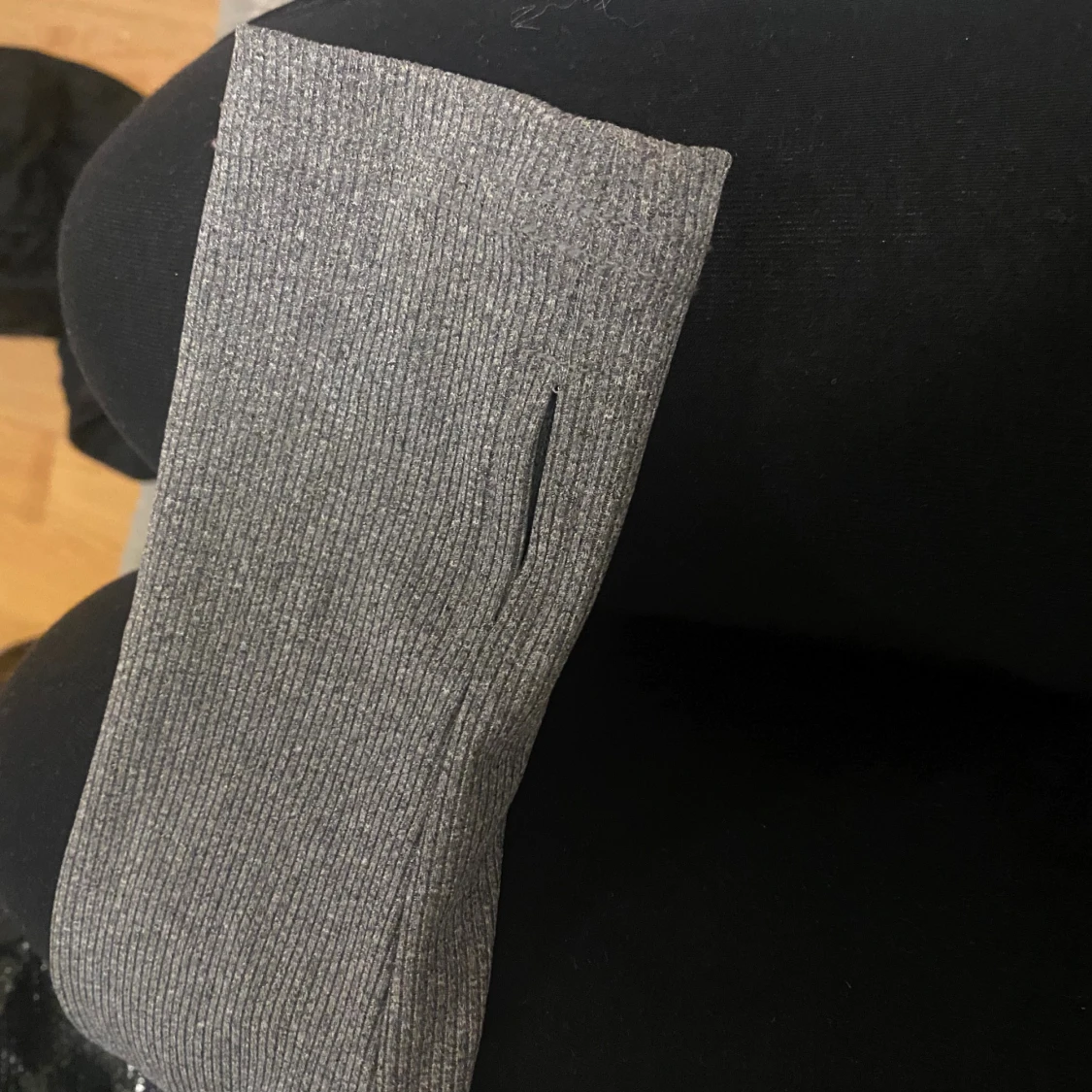 Grå croppad zip-kofta från SHEIN - 3