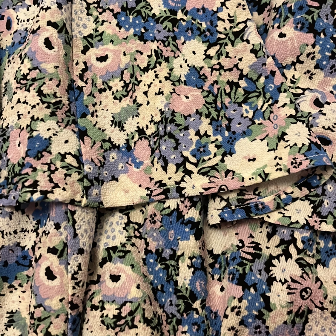 Blommig kortkjol från ONLY - 2