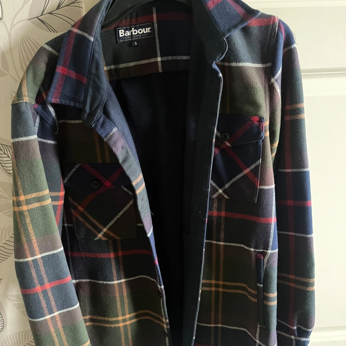 Rutig overshirt från Barbour i bomull