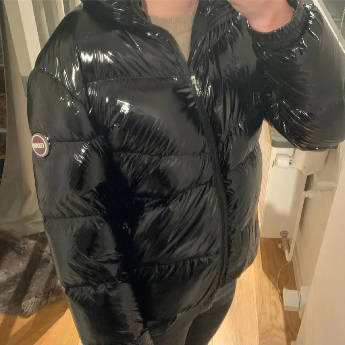 Svart glansig dunjacka från Colmar - 1