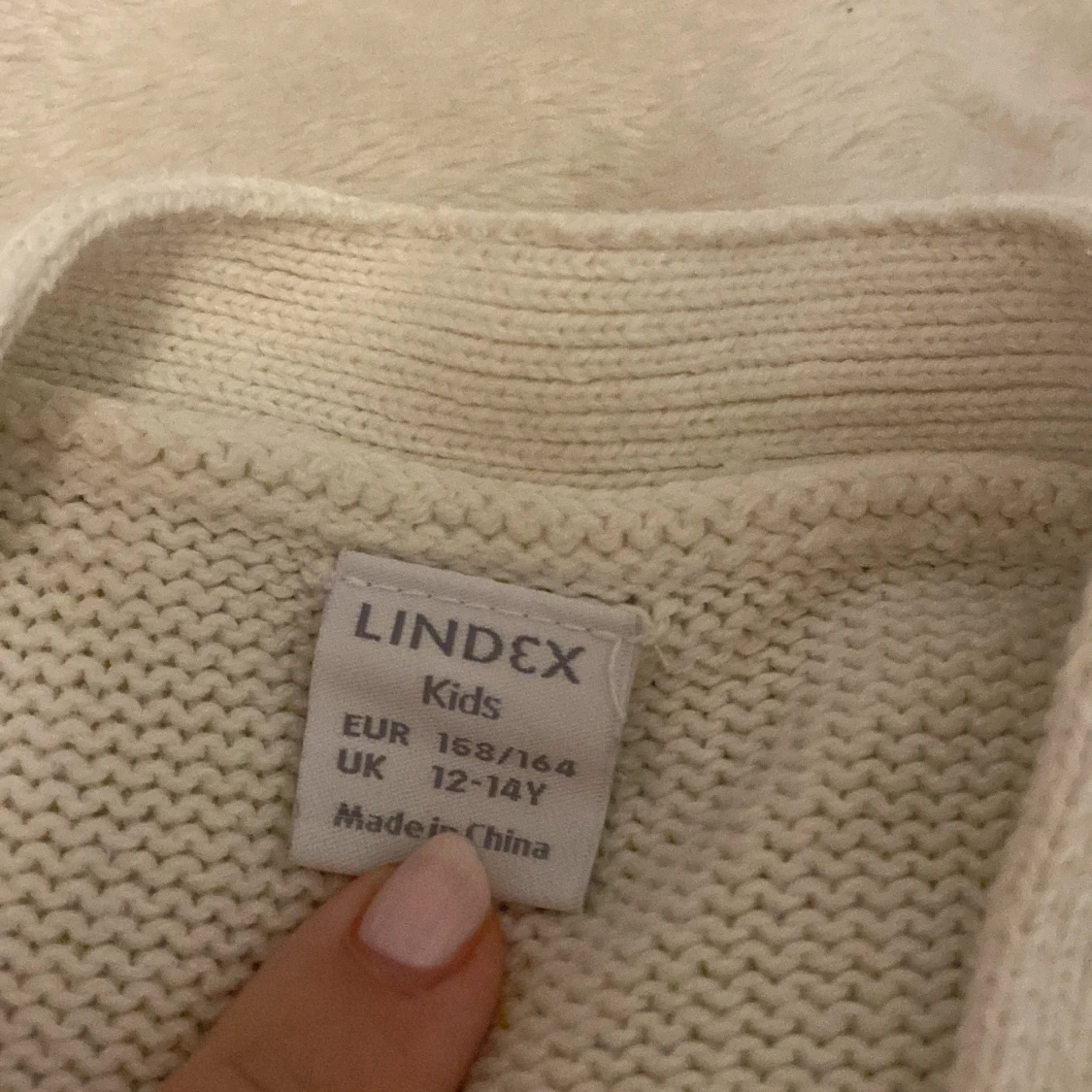 Vit kabelstickad kofta från Lindex - 2