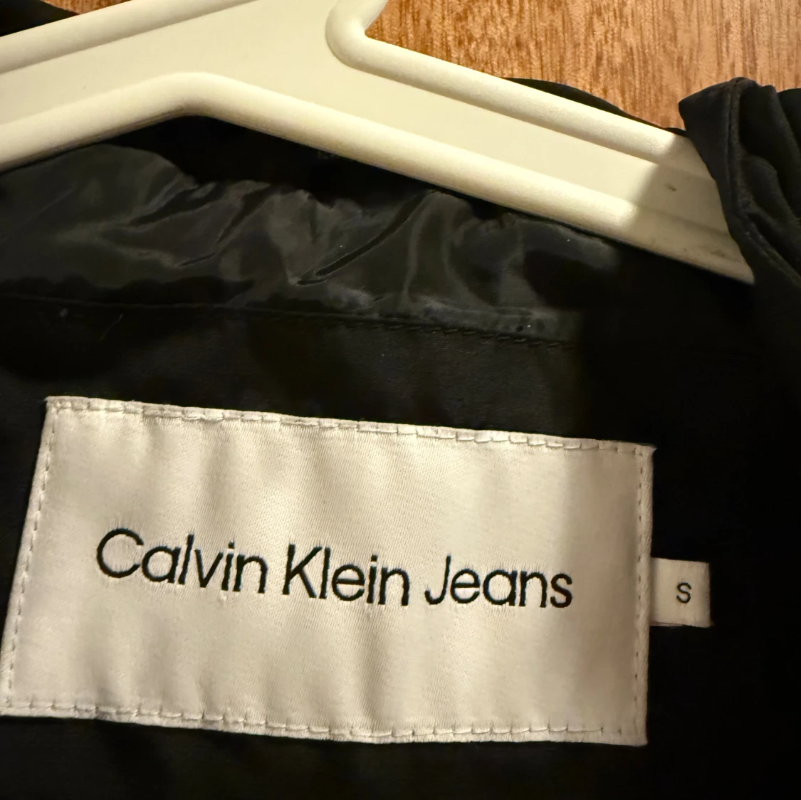 Svart pufferjacka från Calvin Klein Jeans - 2